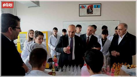 Ağrı Valisi Mustafa Koç TOBB Mesleki ve Teknik Anadolu Lisesini ziyaret etti